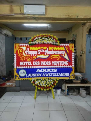 Papan Bunga di By The Sea Pik