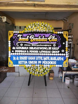 Papan Bunga di By The Sea Pik